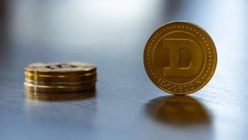 الضغوط البيعية تسيطر على العملات الرقمية.. وتغريدة «إيلون ماسك» تقفز بـ«دوغ كوين»