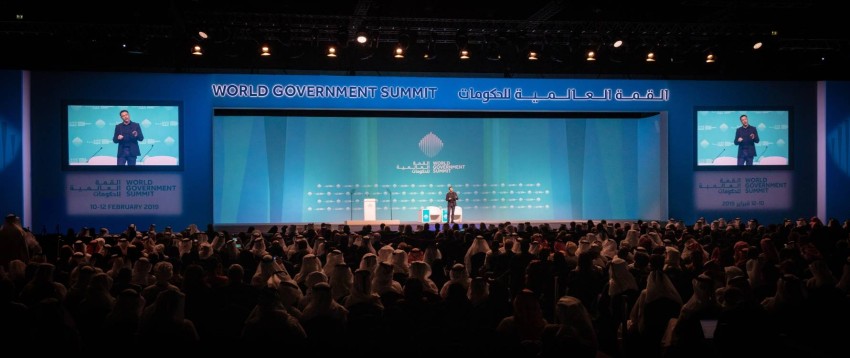 القمة العالمية للحكومات تستشرف مستقبل فوارق المهارات الأساسية للموظفين