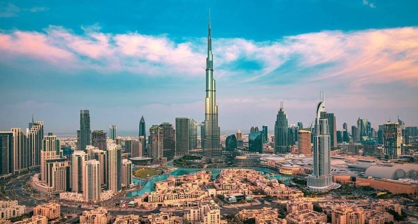 “بلومبيرج”: 2.3٪ متوقعة لنمو اقتصاد الإمارات خلال عام 2021