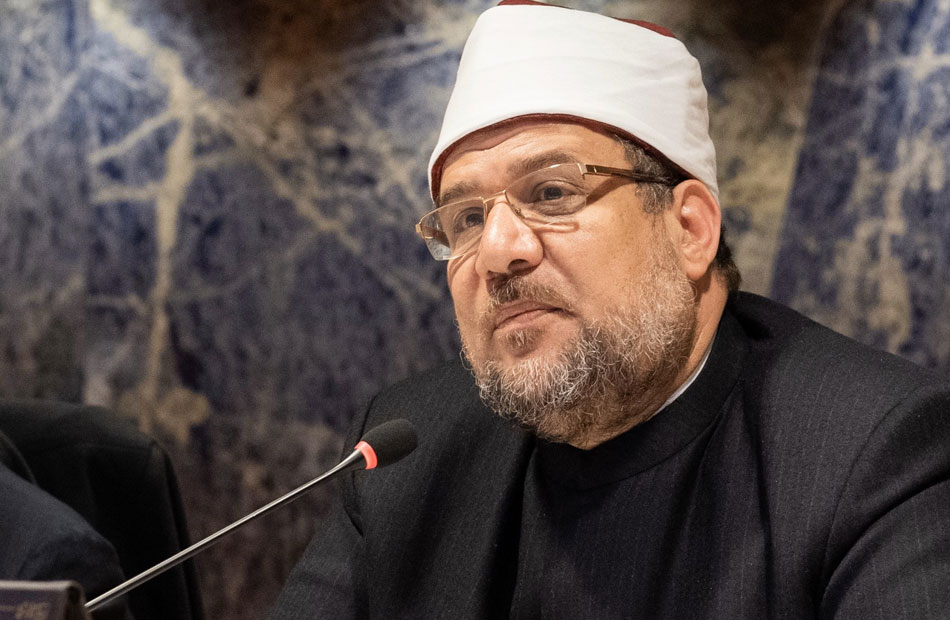 بعد تحويله إلى مقهى للسيدات وزير الأوقاف يقرر إعادة فتح ركن مختار الحسين بالدقهلية.