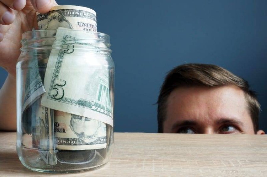 الاستبيان: الخيانة المالية هي أسوأ أنواع الخيانة