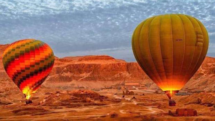 المصدر: 22 رحلة منطاد تحلق في سماء البر الغربي بالأقصر اليوم – المحافظات