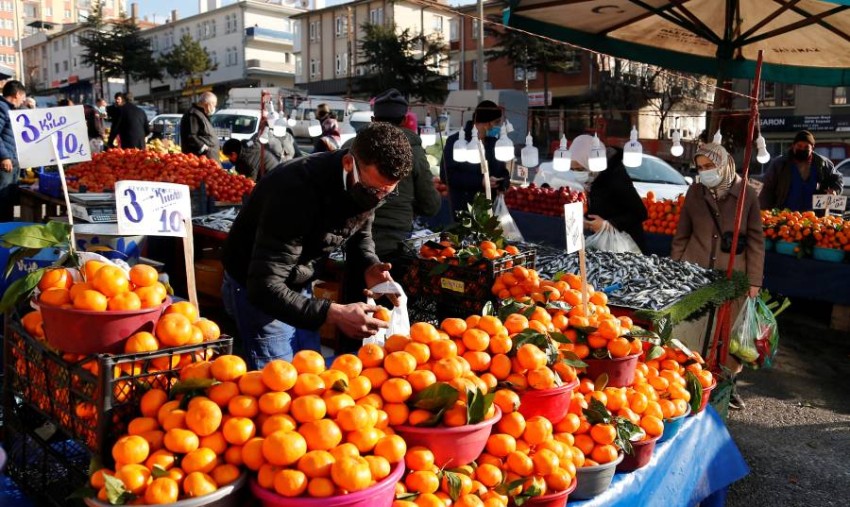 ترسم تركيا مسارها الخاص في مكافحة التضخم