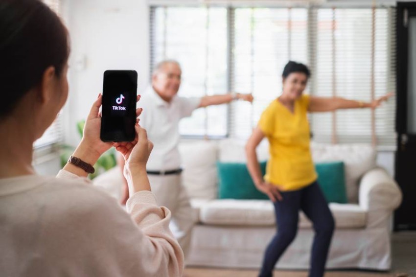 تقود الإمارات العربية المتحدة والمملكة العربية السعودية نمو التجارة الإلكترونية في المنطقة