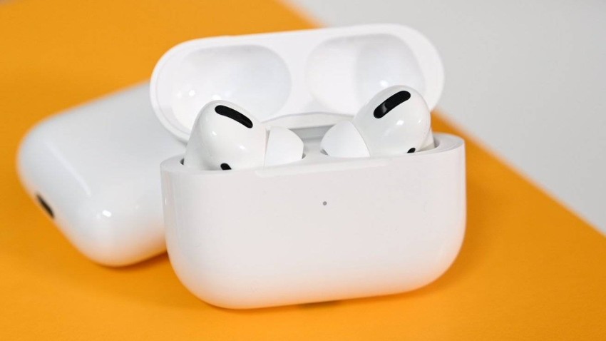 توفر Apple حقيبة شحن سماعة رأس مزودة بخاصية التتبع
