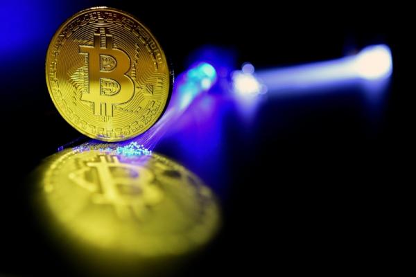 عاجل: انخفاض سعر البيتكوين عن 40 ألف دولار لفترة .. إليكم تفاصيل السقوط
