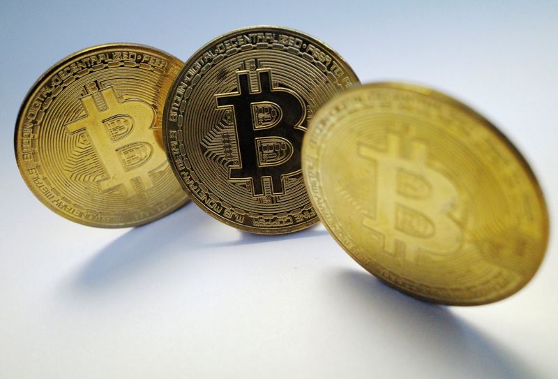 هؤلاء الناس يشترون البيتكوين ويصل سعرها إلى 38 ألف دولار 3 هؤلاء الناس يشترون البيتكوين ويصل سعرها إلى 38 ألف دولار