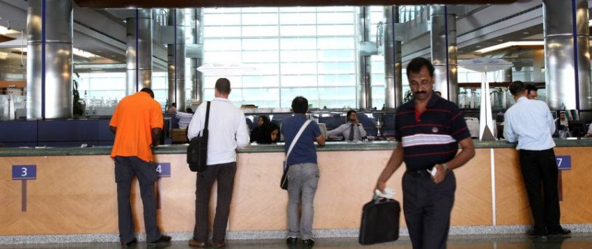 البنوك تفوق “الرعاية الصحية” و “النفط” في التوظيف في الإمارات