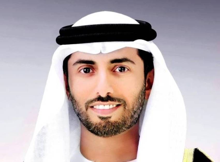 المزروعي يبحث آفاق التعاون في مجال الطاقة والاستدامة مع وزير الخارجية المجري