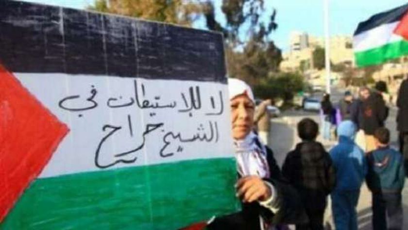 بعد “الصالحية” .. الاحتلال يبلغ عائلة “سالم” بإخلاء منزلهم في الشيخ جراح – العالم نيوز