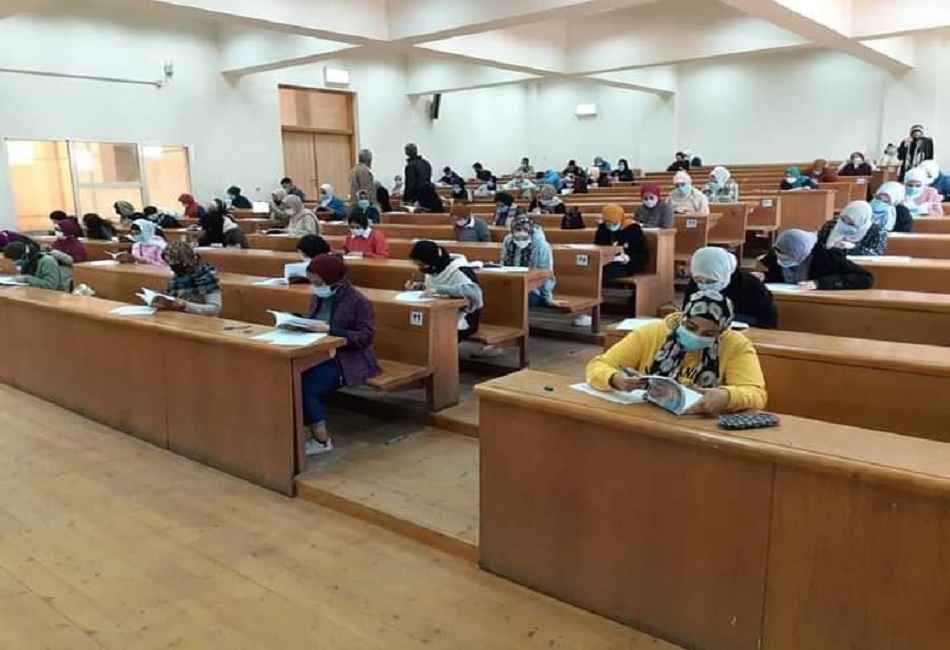 جامعة القاهرة تنهي إمتحانات ربع مليون طالب وتبدأ بإعلان النتائج