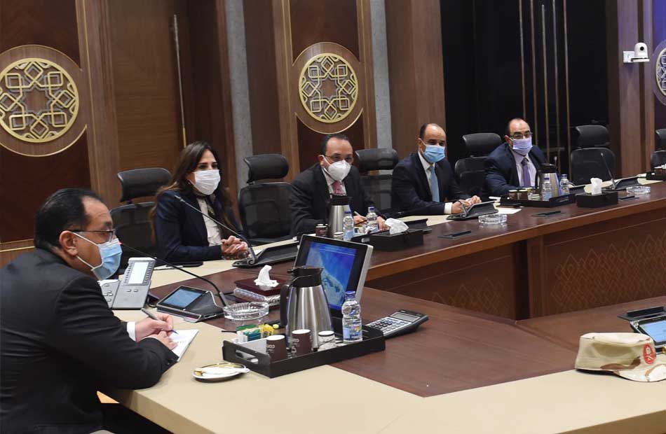 رئيس مجلس الوزراء يتابع الموقف التنفيذي لعدد من مشروعات الهيئة الهندسية |  صورة فوتوغرافية