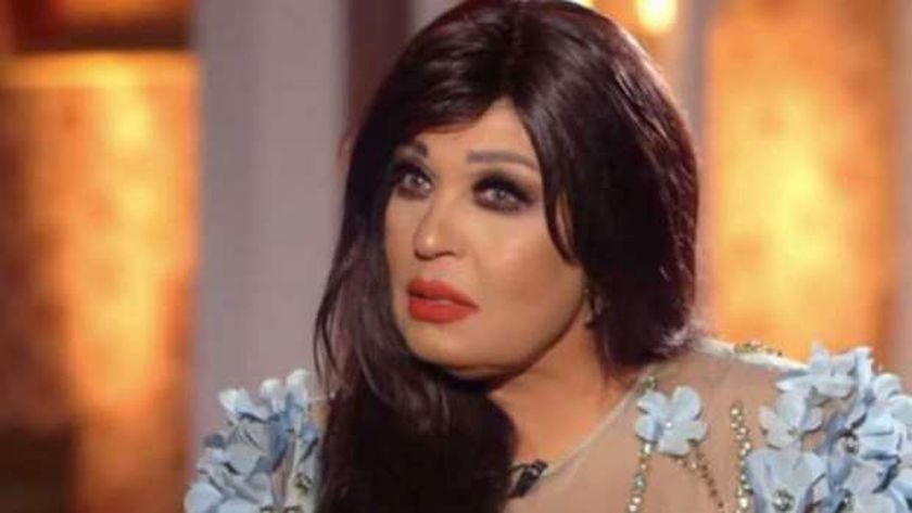 فيفي عبده: أنا أول شخص في مصر يرتدي بنطال مطاطي (فيديو) – فن