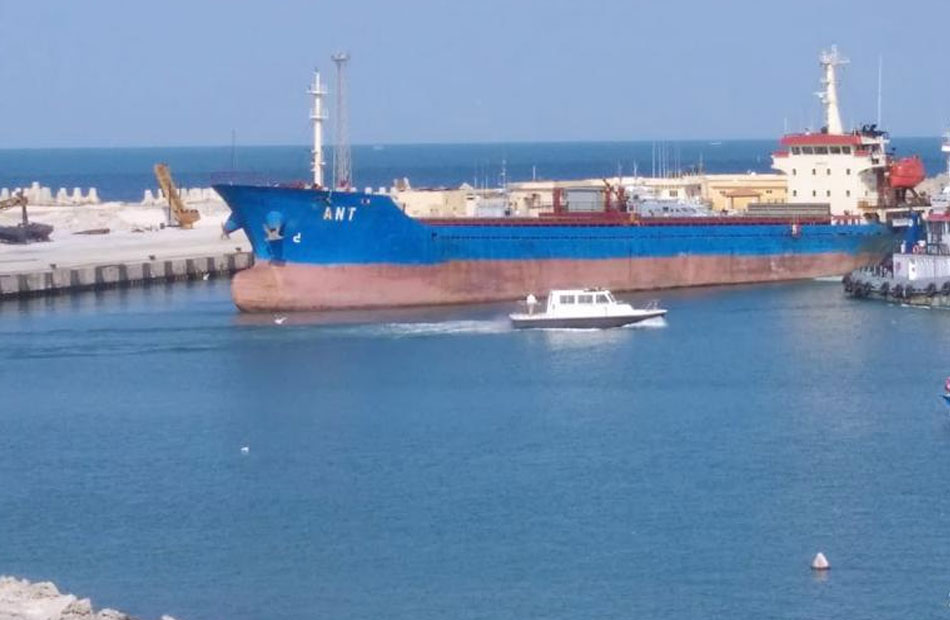ميناء العريش البحري مغلق بسبب الظروف الجوية