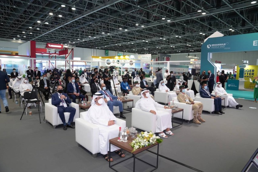 وزير الطاقة: الإمارات تحتل المرتبة الثالثة عالمياً في تسهيل التجارة البحرية وتزويد السفن بالوقود