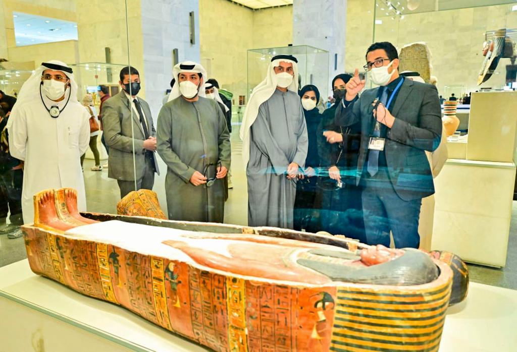 وفد رفيع المستوى من أعضاء برلمان الإمارات يزور المتحف القومي للحضارة المصرية |  الصور