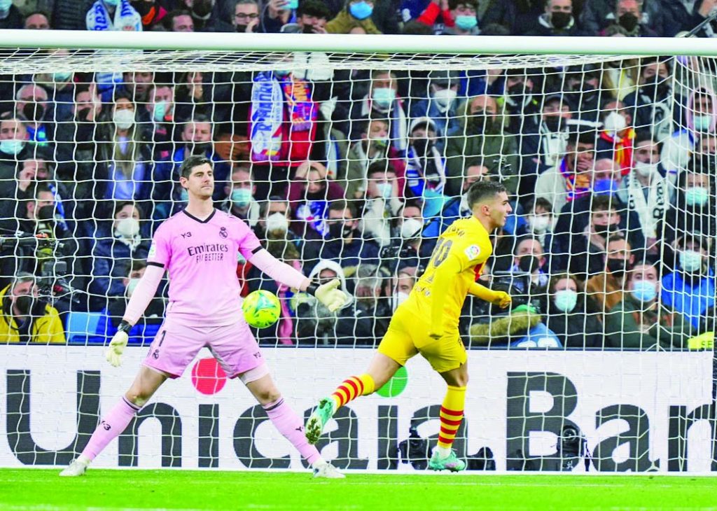 برشلونة يهين ريال مدريد بأربعة في منزله 3 يهين ريال مدريد بأربعة في منزله