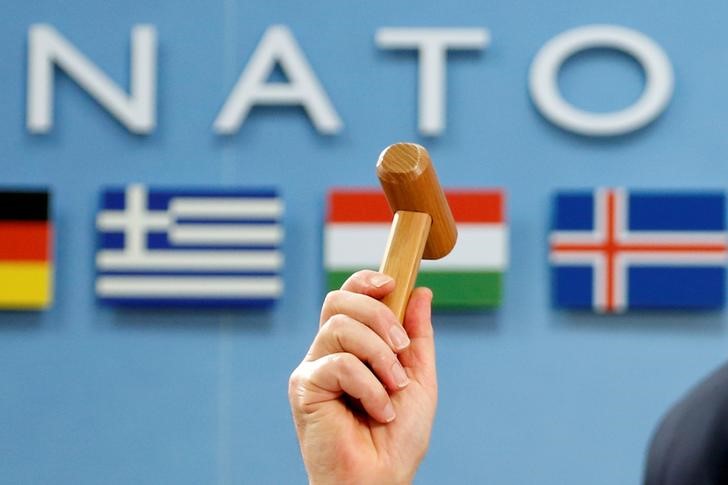 عاجل: روسيا تحذر من خطر "صدام غير مقصود" مع الناتو 3 عاجل: روسيا تحذر من خطر