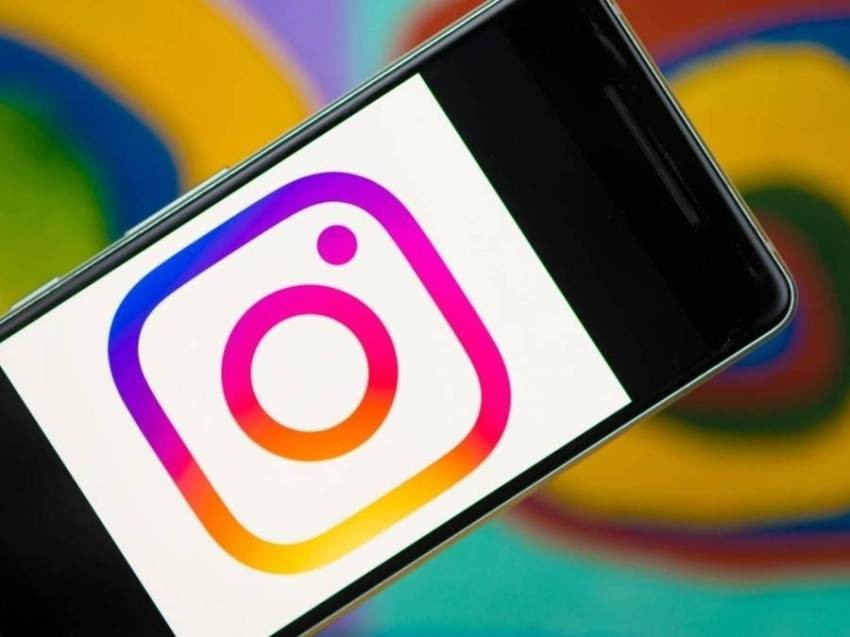 يتيح لك Instagram الرد من الفيديو إلى الخاص