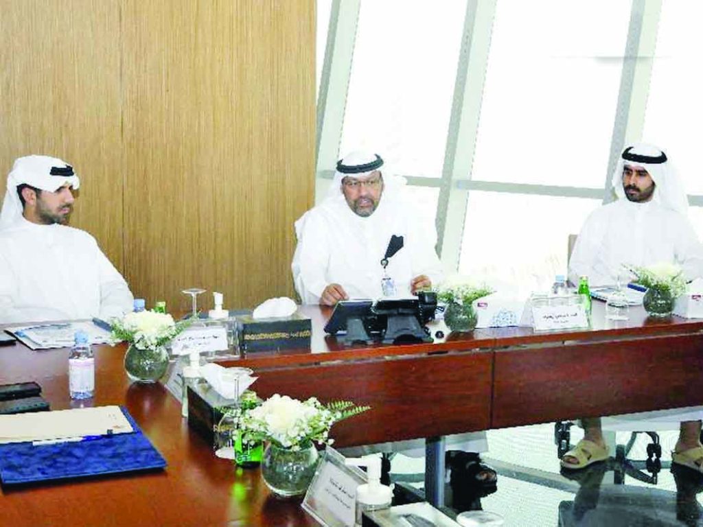 رئيس الأولمبية يجتمع مع وكيل وزارة التربية والتعليم لبحث الأنشطة الرياضية الصيفية 3 الأولمبية يجتمع مع وكيل وزارة التربية والتعليم لبحث الأنشطة